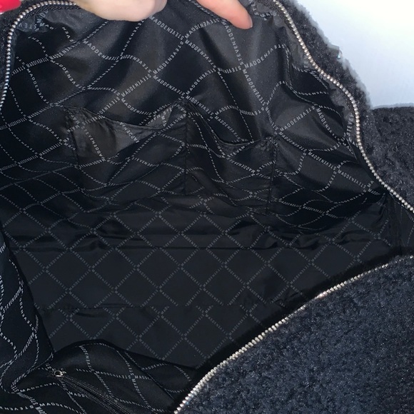Steve Madden Black Sherpa Duffle Travel Bag - Picture 17 of 17